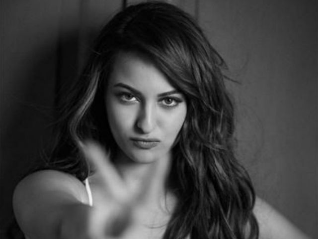 sonakshi-sinha_640x480_41453126888