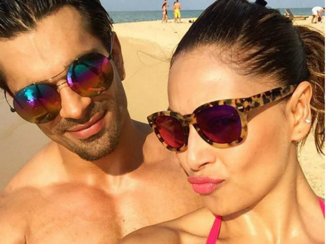 karan-bipasha_640x480_81456224992